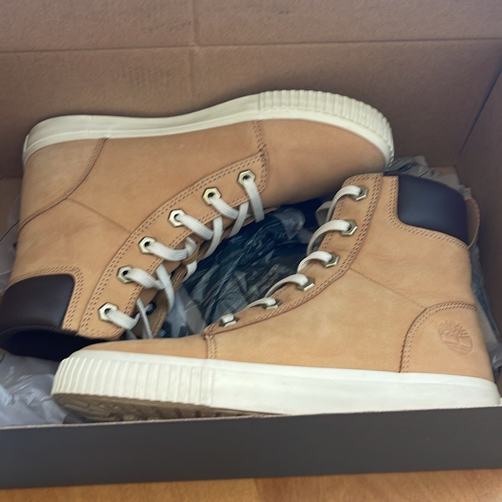 Timberland Skyla Bay Boot In Wheat Size 5.5 - image 8